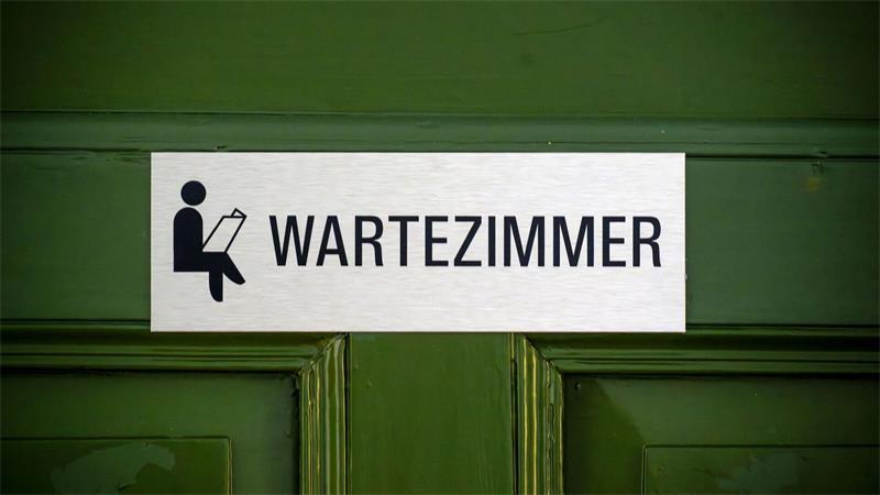 Volle Wartezimmer? Die Koalition plant eine Reform bei Krankschreibungen. (Archivbild)