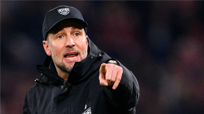 Voller Fokus: Auf Sebastian Hoeneß und den VfB Stuttgart wartet ein schwieriges Restprogramm. (Archivbild)