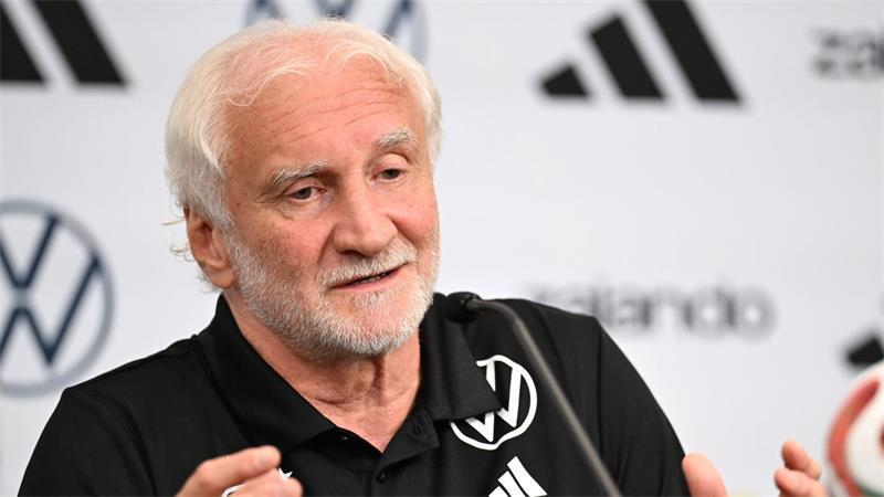 Voller Fokus auf Paraguay: Rudi Völler.