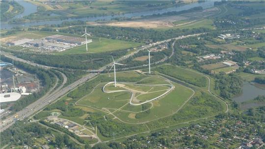 Vom Energieberg aus können Sternegucker am Samstag bis Mitternacht Sternschnuppen beobachten. (Archivbild)