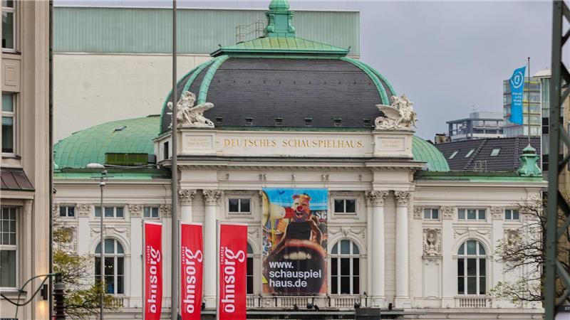 125 Jahre Schauspielhaus: Was Sie schon immer wissen wollten Von Außen erinnert das Schauspielhaus an einen weißen Schwan. (Archivbild)