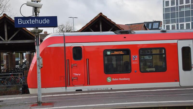 Von Buxtehude in Richtung Neukloster fährt aktuell keine S-Bahn.