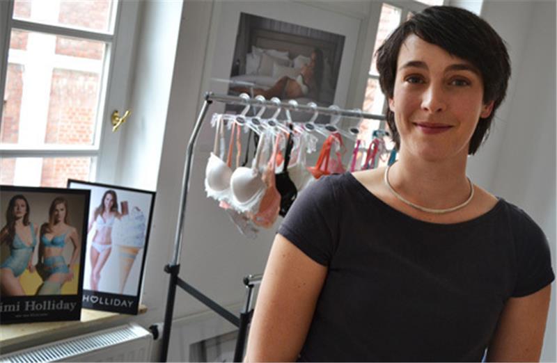 Von Horneburg aus nach Deutschland und sogar ins europäische Ausland: Anna Christina Rau führt den Webshop seit einem Jahr. Foto Schunk
