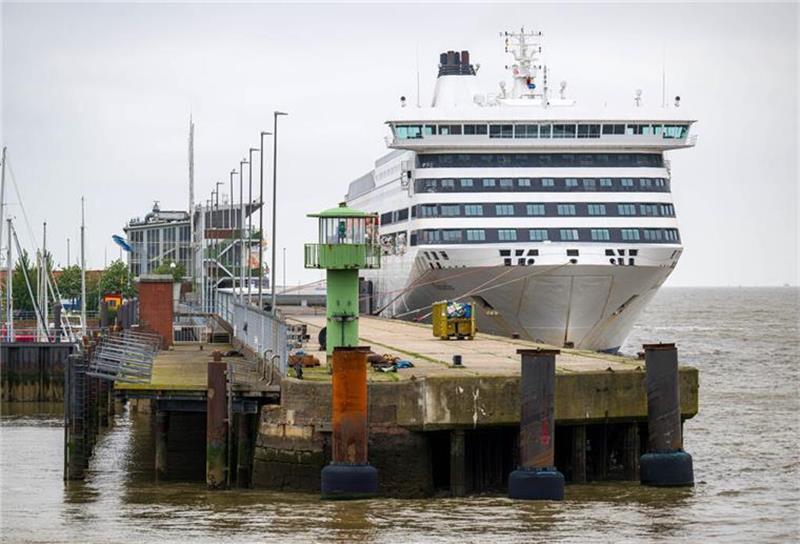 Von Mitte April bis Ende Mai hat die Norwegen-Fähre von Cuxhaven nach Kristiansand abgelegt - dann ist sie nach Emden gewechselt. Nun steht sie vor der Insolvenz.