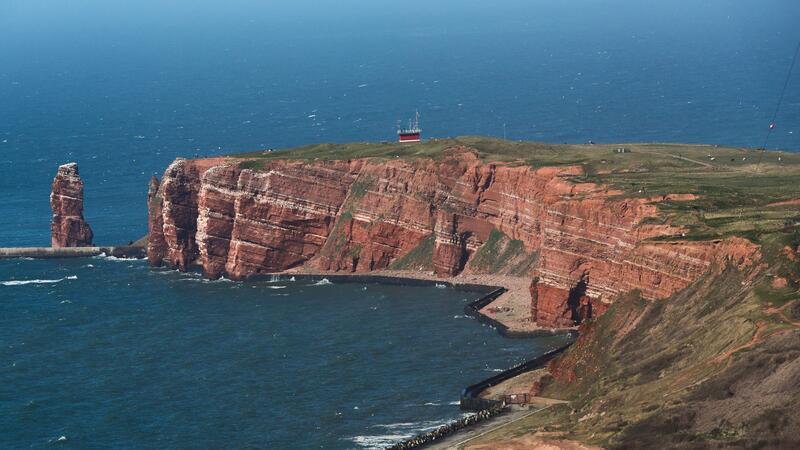Fährverbindung nach Helgoland vorerst eingestellt Von Ostfriesland aus fuhr ein Katamaran in den vergangenen Jahren die Hochseeinsel Helgoland an. (Archivbild)