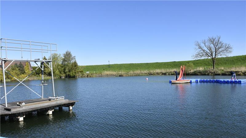 Von den Einheimischen wird das Naturbad Krummendeich liebevoll Kuhle genannt.