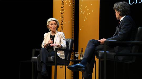 Von der Leyen hofft auf schnelle Reformen zur Wiederherstellung der Rechtsstaatlichkeit in Ungarn.