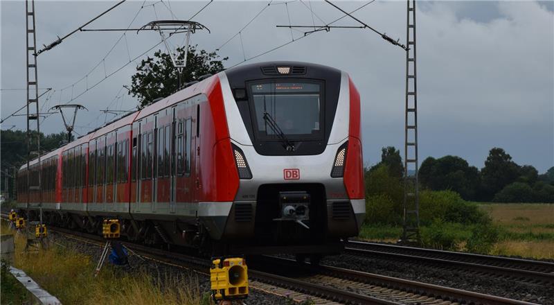 Ausfälle und Verspätungen im S-Bahnverkehr Von der Störung betroffen waren auch die S-Bahnlinien S5 und S3.