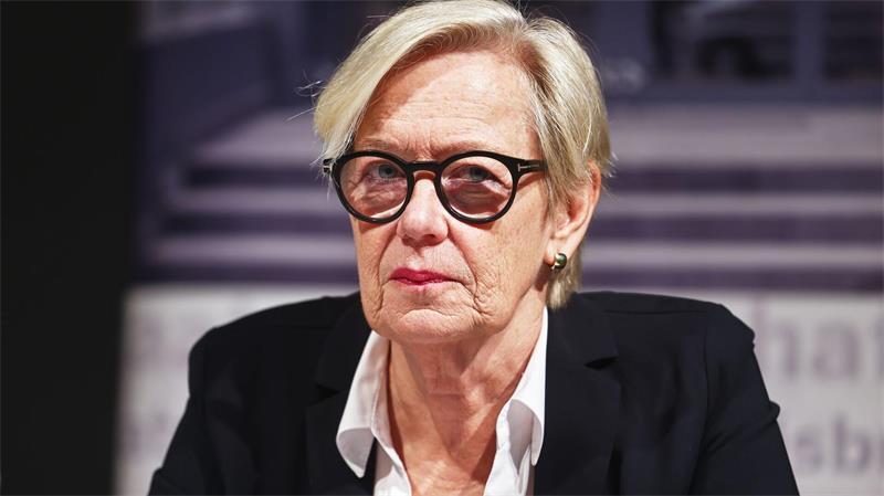 „Kutte und Krawatte“: So ging das Geldwäsche-Netzwerk vor Von einem gigantischen Geldwäsche-Konstrukt berichtete Stephanie Thien, Leiterin des Landesamt zur Bekämpfung der Finanzkriminalität.