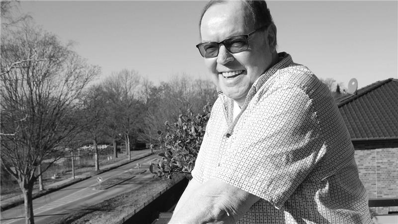 Trauer um Ex-Bürgermeister Siegfried Stresow - Ein Leben für Beckdorf Von seinem Balkon hatte Siegfried Stresow zwei Herzensangelegenheiten gut im Blick: den Beekhof und zur anderen Seite das Neubaugebiet An der Blide.