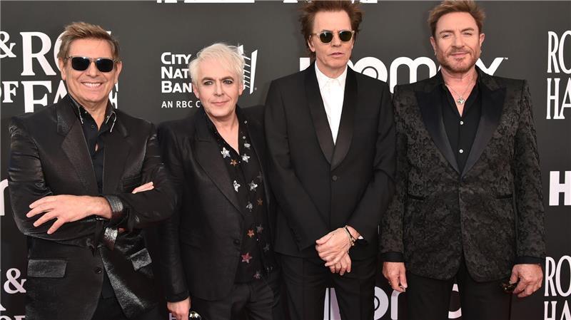 Duran Duran sind stolz auf ihren James-Bond-Song Vor 40 Jahren landeten Duran Duran mit dem James-Bond-Titelsong „A View To A Kill“ einen Welthit.