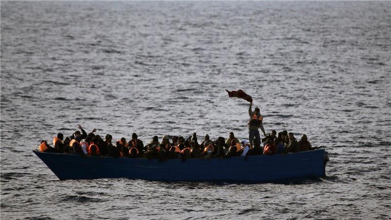 Vor Lampedusa ist ein Boot mit MIgranten gesunken - ein Kind wird vermisst. (Archivbild)