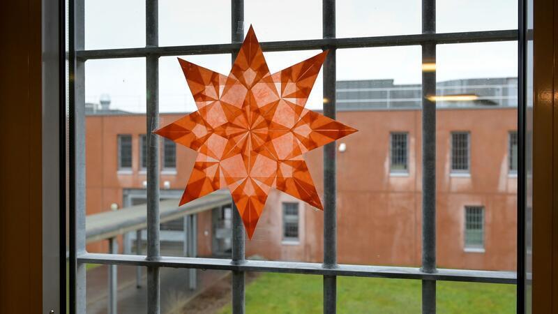 46 Häftlinge kommen vor Weihnachten vorzeitig frei Vor Weihnachten werden wieder Häftlinge aus dem Gefängnis entlassen. (Archivbild)