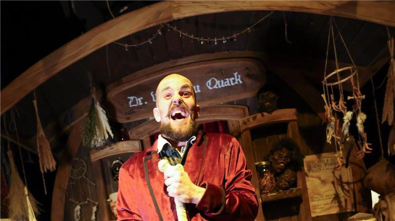 Quacksalber mit Krötenschleim - Neue Show im Dungeon Vor allem aber können die Gäste hier - im Gegensatz zu den anderen Shows der Führung - mal herzhaft lachen.