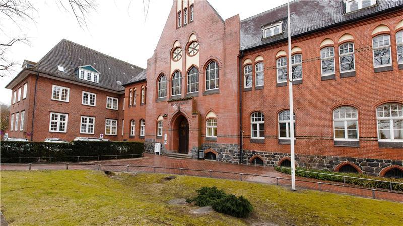 Vor dem Amtsgericht Neumünster findet der neue Prozess gegen den bereits einmal verurteilten Tierarzt statt. (Archivbild)