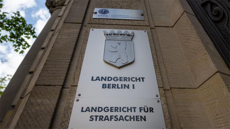 Vor dem Landgericht Berlin beginnt ein Prozess gegen einen 68-Jährigen, der Frauen betäubt, vergewaltigt und gefilmt haben soll. (Symbolbild) 