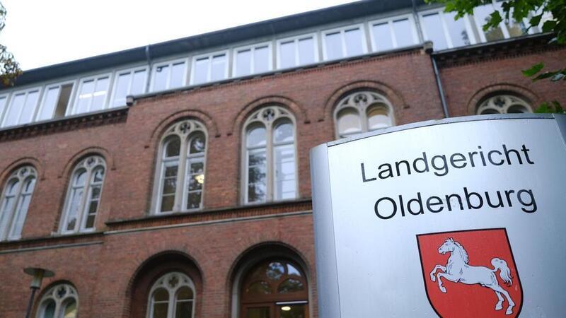Vor dem Landgericht Oldenburg ist der Angeklagte jetzt wegen Falschaussage zu einer Geldstrafe verurteilt worden.
