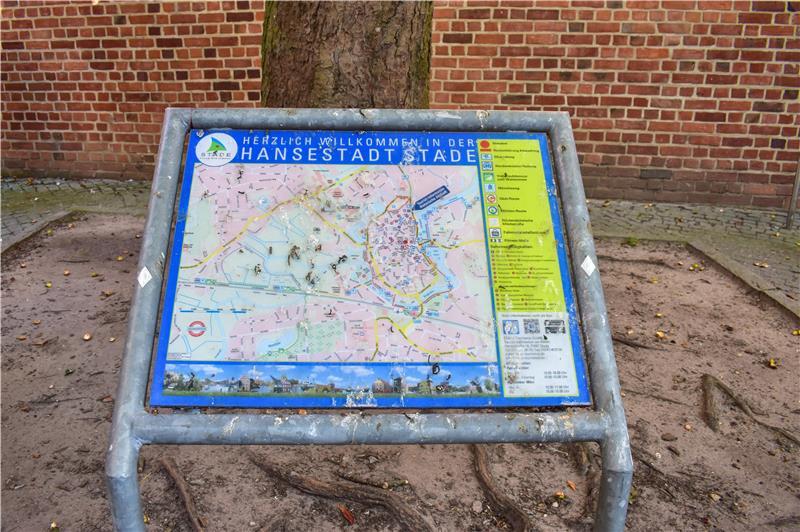  Stadtplan vor der St. Cosmae et Damiani.