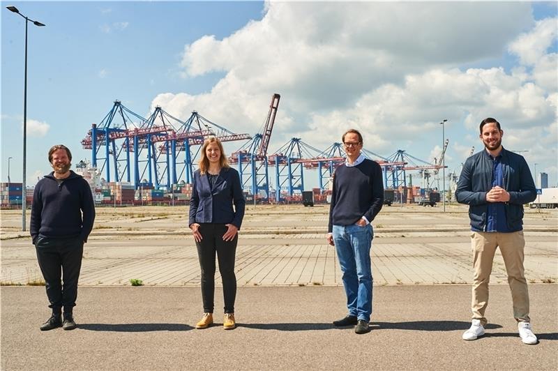 Vor der tollen Hafenkulisse mit zahlreichen Containerbrücken soll das Gelände am Cruise Center Steinwerder mit Autokino und Autokonzerten bespielt werden. Foto: Morgenwelt GmbH