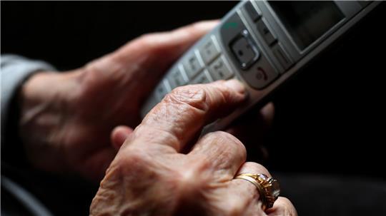 Vor einem Jahr hatten Hunderte Ermittler aus Deutschland und anderen Ländern ein Netzwerk von Telefonbetrügern zerschlagen. (Archivbild)