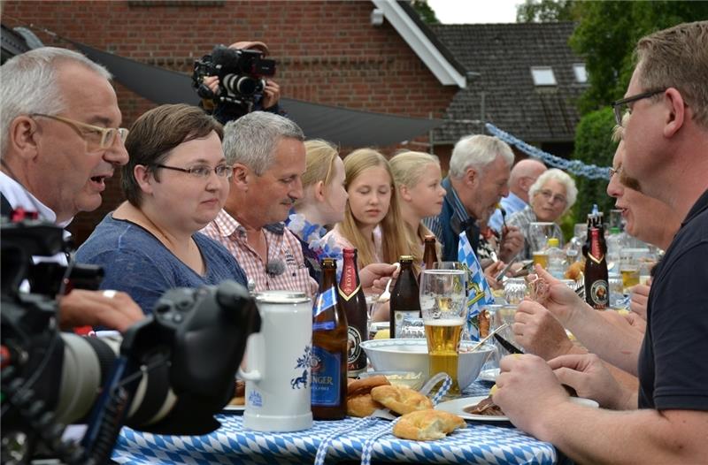 Vorbereitung für diesen Moment: das Oktoberfest bei der Familie.