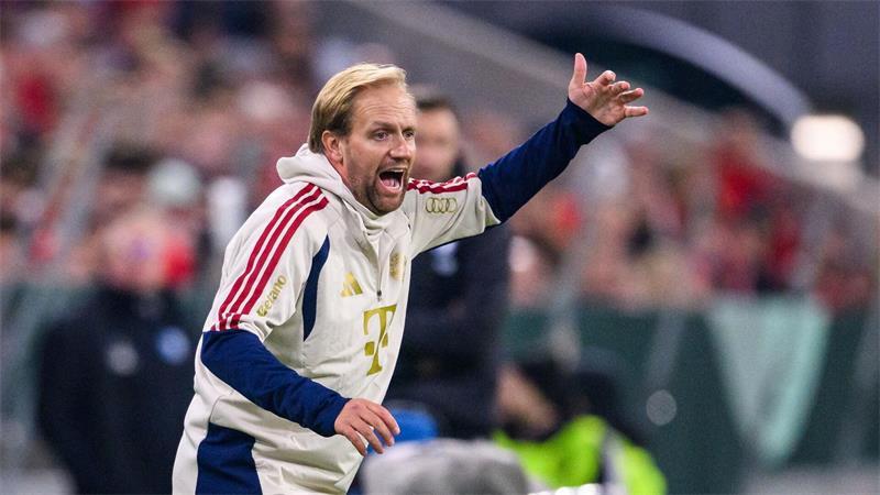 Vorerst weiter in der Rolle als Interimschef: Co-Trainer Aaron Danks. 