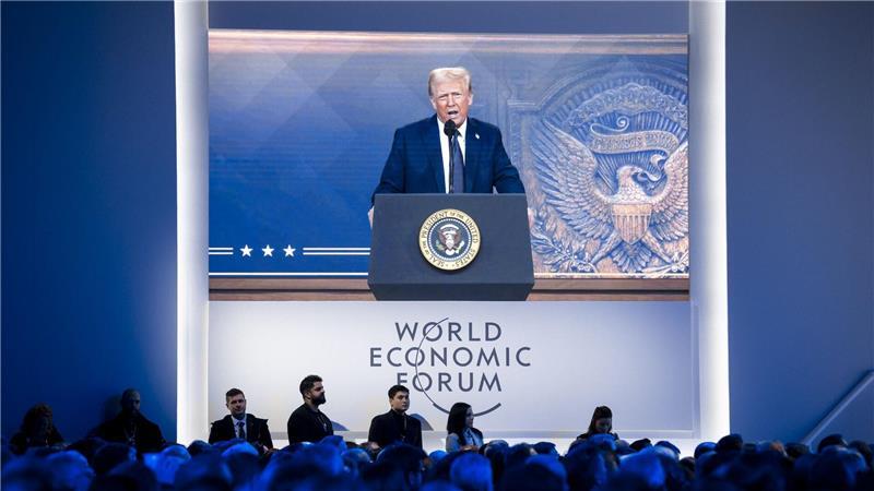 Voriges Jahr nur auf der Leinwand, diesmal wieder persönlich: US-Präsident Trump auf dem Weltwirtschaftsforum. (Archivbild)