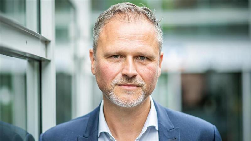 Volksbank Elbe-Weser: Konto-Blockade gelöst – Freudentränen fließen Vorstand Frank Koschuth von der Volksbank im Elbe-Weser-Dreieck.