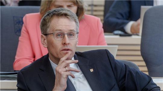 Wählen die Menschen in Schleswig-Holstein Daniel Günther (CDU) ein drittes Mal? (Archivbild)