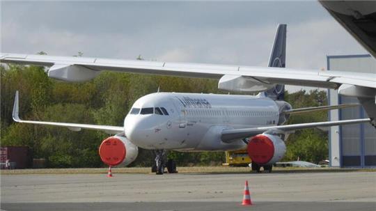 Während der Corona-Krise wurde der private Teil des Nordholzer Flughafens vorwiegend als Parkplatz für Maschinen von Fluggesellschaften genutzt. Inzwischen herrscht dort wieder Flugbetrieb.