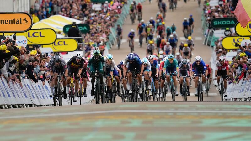 Während die aktuelle Frankreich-Tour vor schlimmen Vorfällen verschont blieb, erschütterte der Tod von Andre Drege während der Österreich-Rundfahrt die Radsportwelt.