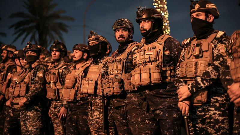 Während einer Demonstration zur Unterstützung der Palästinenser und gegen die US-Unterstützung für Israel stehen irakische Soldaten in der Nähe der US-Botschaft in Bagdad Wache. (Archivbild)