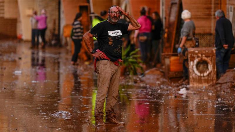 Klimaextreme störten globalen Wasserkreislauf 2024 erheblich Während viele Teile der Erde 2024 unter verheerenden Dürren litten, wurden andere Regionen - darunter etwa Spanien - von Überschwemmungen getroffen. (Archivbild)