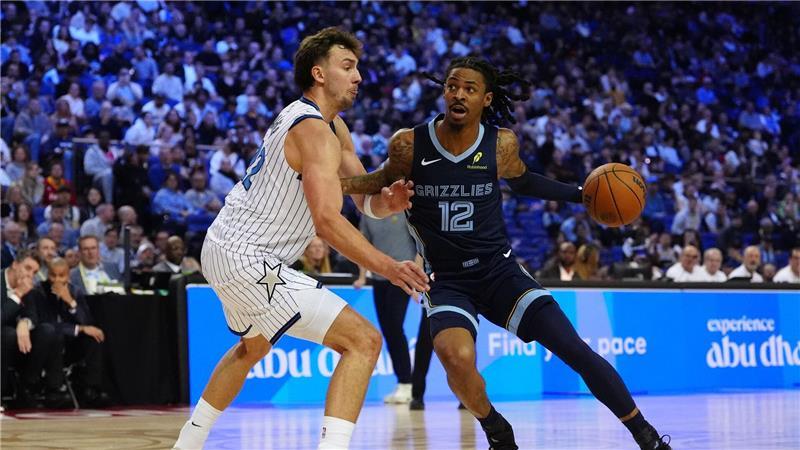 Wagner (links) und die Magic verloren in London gegen die Grizzlies um Morant.