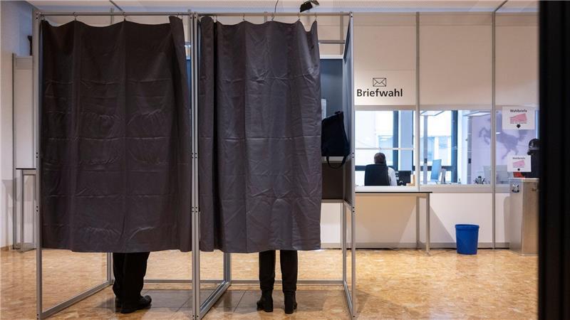 Das muss man zur Landtagswahl in Baden-Württemberg wissen Wahlberechtigt sind bei der Landtagswahl nach Schätzung des Statistischen Landesamtes rund 7,7 Millionen Menschen.