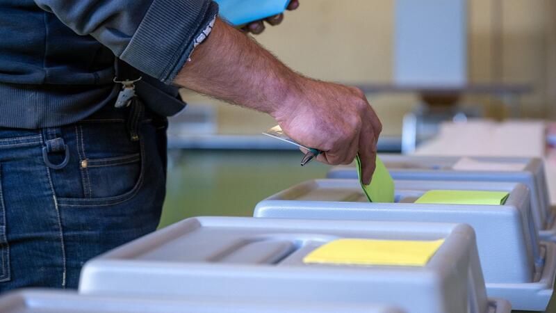 Wahlurne im rheinland-pfälzischen Schweich.