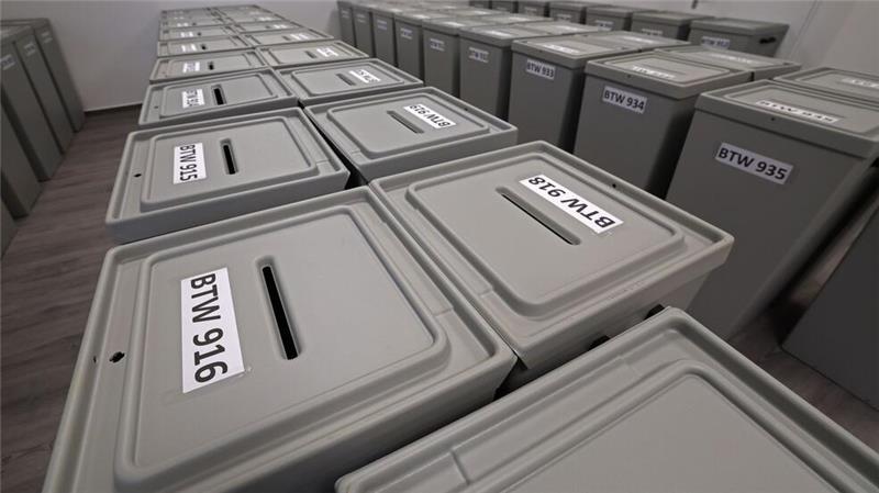 Beschwerden gegen Landeswahllisten - FDP wehrt sich Wahlvorbereitungen in Mecklenburg-Vorpommern