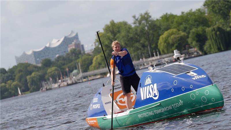 6.000 Kilometer: Auf dem Paddleboard über den Atlantik Walther will im Herbst 2025 allein und ohne Hilfe den Atlantik auf einem Offshore-Stand-up-Paddle-Board überqueren.