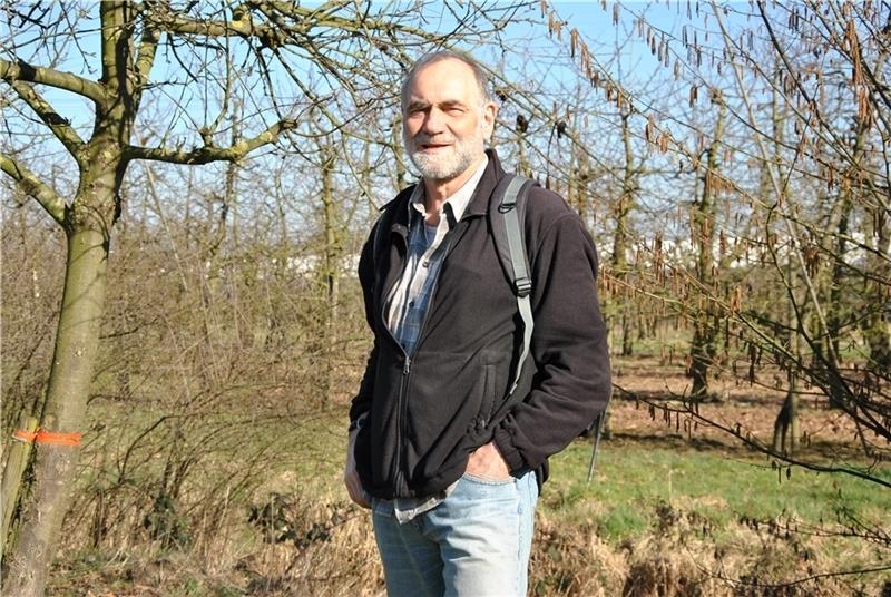 Wandern mit Hans-Peter Urmersbach. Foto: Lohmann