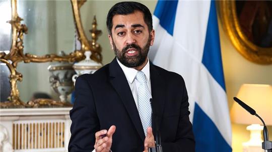 War Ende März 2023 nach Sturgeons überraschendem Rücktritt ins Amt gekommen: Humza Yousaf.