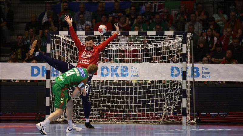 Dramatik pur: SC Magdeburg krönt sich zum deutschen Meister War ein starker Rückhalt für Flensburg: Torwart Benjamin Buric.