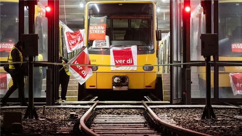 Warnstreiks bei Verkehrsunternehmen 