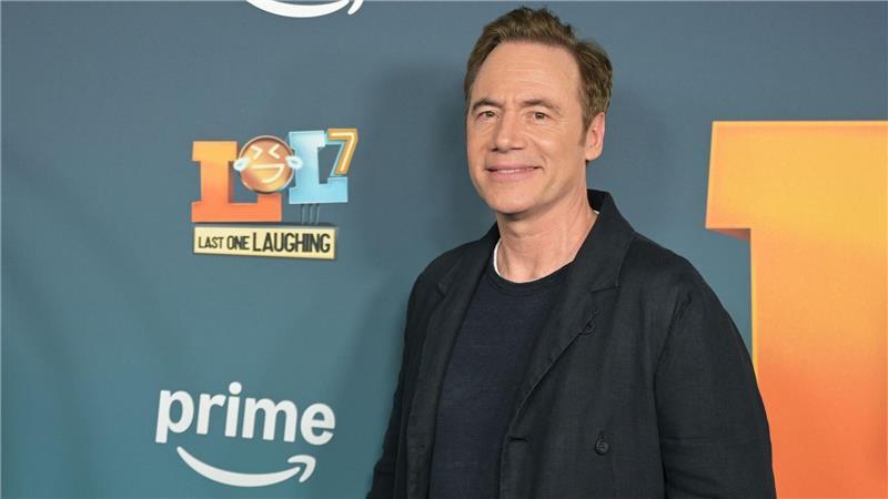 „LOL“ samt Herrentäschchen: Nicht lachen mit Horst Schlämmer Was die Aufgabe von Hape Kerkelings Kunstfigur sein wird, wer noch dabei ist und was die neuen Folgen der Show so besonders macht, das hat „LOL“-Schöpfer Michael „Bully“ Herbig der dpa in München zum Start der neuen Staffel verraten.