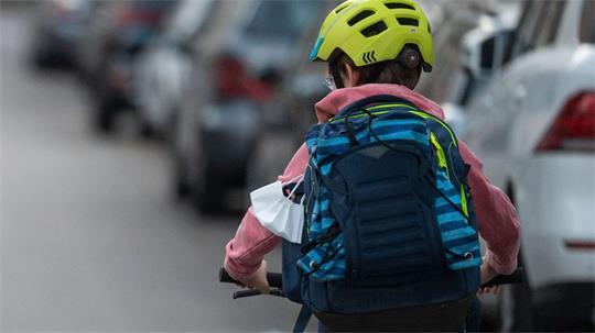 Was sagen die Statistiken über die Gefahren von Kindern im Verkehr? (Symbolbild)