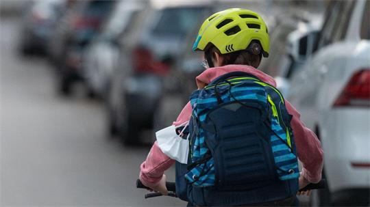 Was sagen die Statistiken über die Gefahren von Kindern im Straßenverkehr? (Symbolbild)
