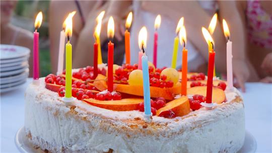 Was tun, wenn der Geburtstag auf Weihnachten oder Silvester fällt? Foto: Pixabay.de