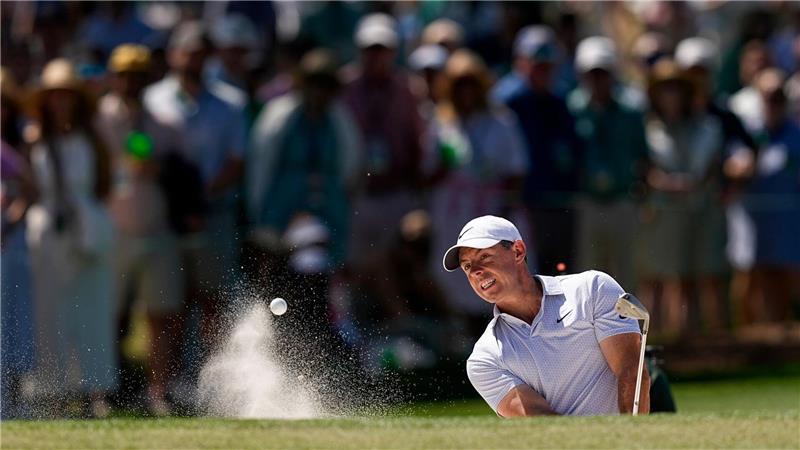 Golf-Star McIlroy büßt klare Masters-Führung ein Wasser, Bäume, Bunker: McIlroy kämpfte an Tag drei beim Masters mit dem Kurs.