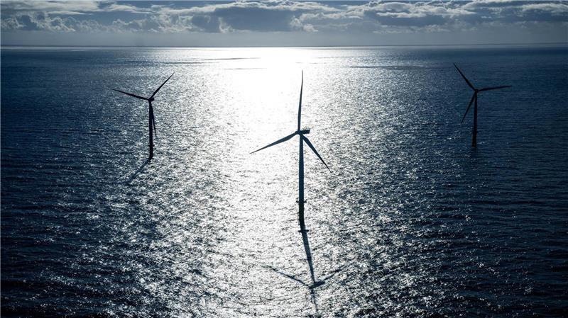 Wasserstoff soll neben Windparks weit draußen auf der Nordsee produziert werden. (Symbolbild) 