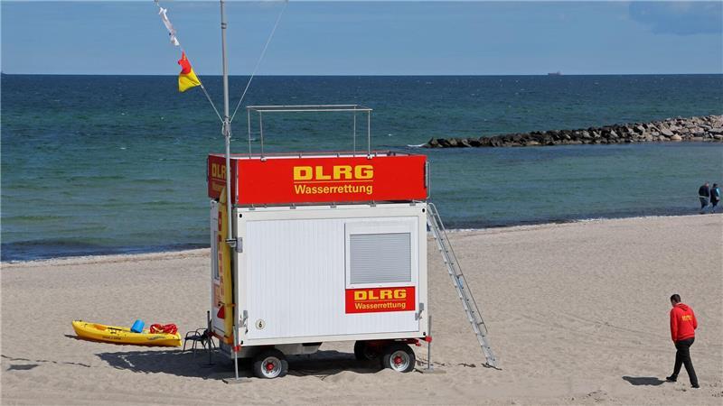 Von Borkum bis Usedom - DLRG startet Wachsaison Wasserwacht und DLRG sind an den Küsten in die Wachsaison gestartet. /Archivbild)
