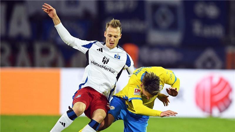 Nun Kollege von Thomas Müller: Schonlau wechselt nach Kanada Wechselt nach Kanada: Sebastian Schonlau (l). (Archivbild)
